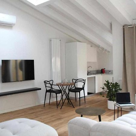 Waterfront Balcony I Grani 4 Resort Style Suite Livorno Luaran gambar