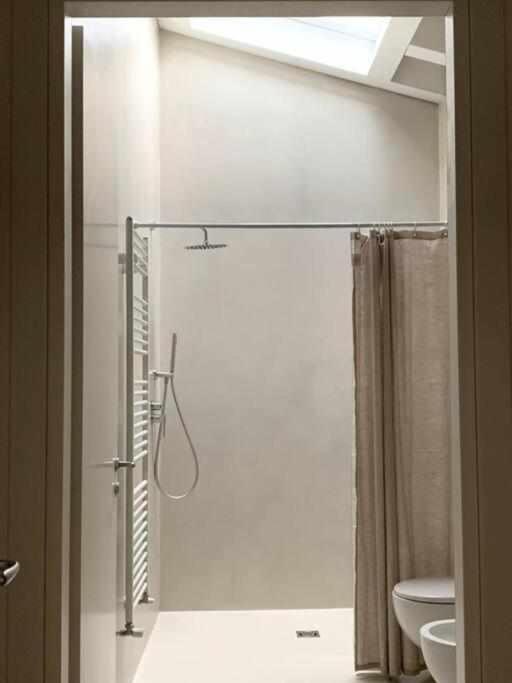 Waterfront Balcony I Grani 4 Resort Style Suite Livorno Luaran gambar