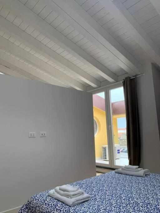 Waterfront Balcony I Grani 4 Resort Style Suite Livorno Luaran gambar